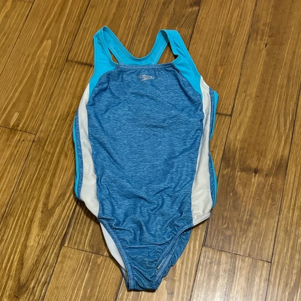 Speedo Size 14 Girl’s Infinity Splice One Piece